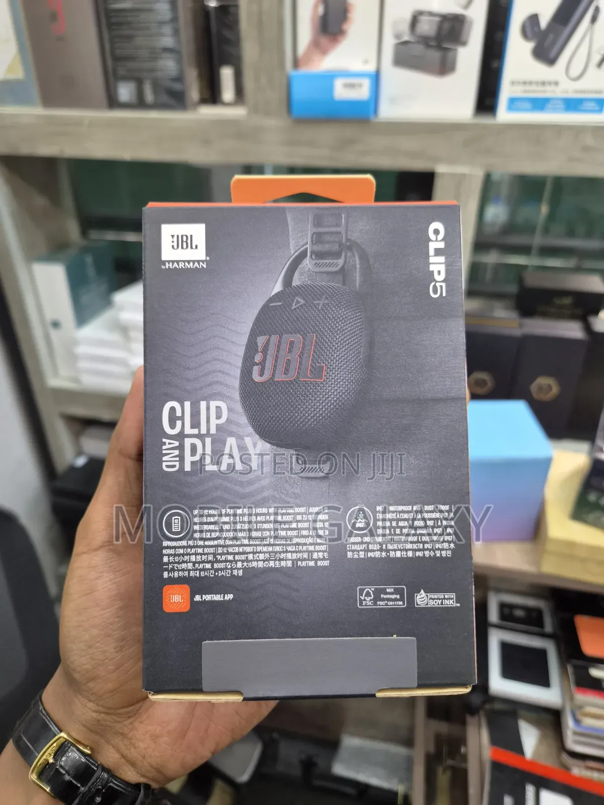 Black JBL Clip 5