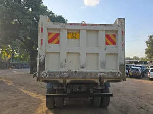 Howo Tipper Kali 2015 White