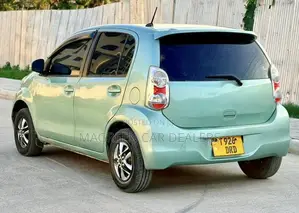 Toyota Passo 2011