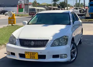Toyota Crown 2007 White