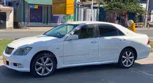 Toyota Crown 2007 White