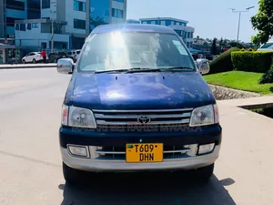 Toyota Noah 2005 Blue