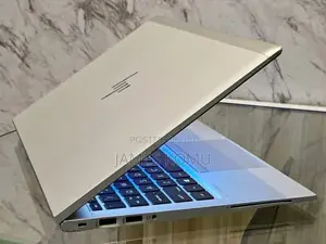 Laptop HP EliteBook 845 G8 8GB AMD Ryzen 5 SSD 256GB