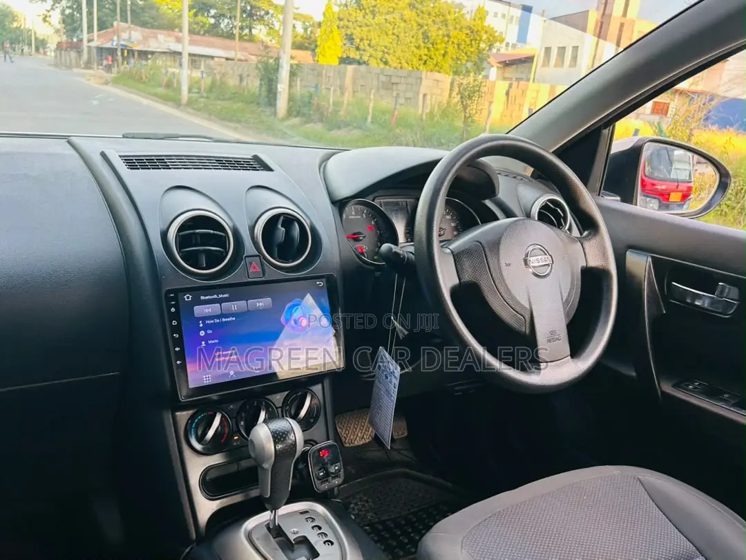 Nissan Dualis 2010 Silver