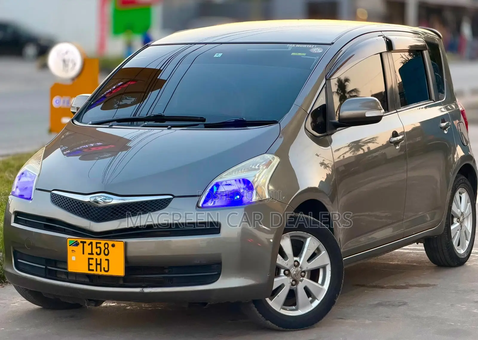 Toyota Ractis 2006 Gray