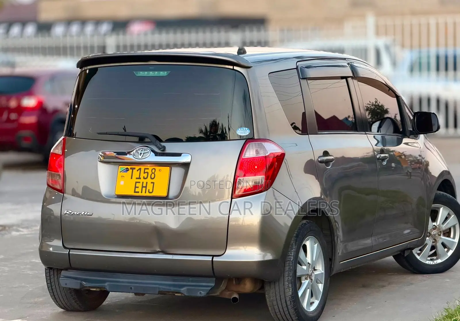 Toyota Ractis 2006 Gray