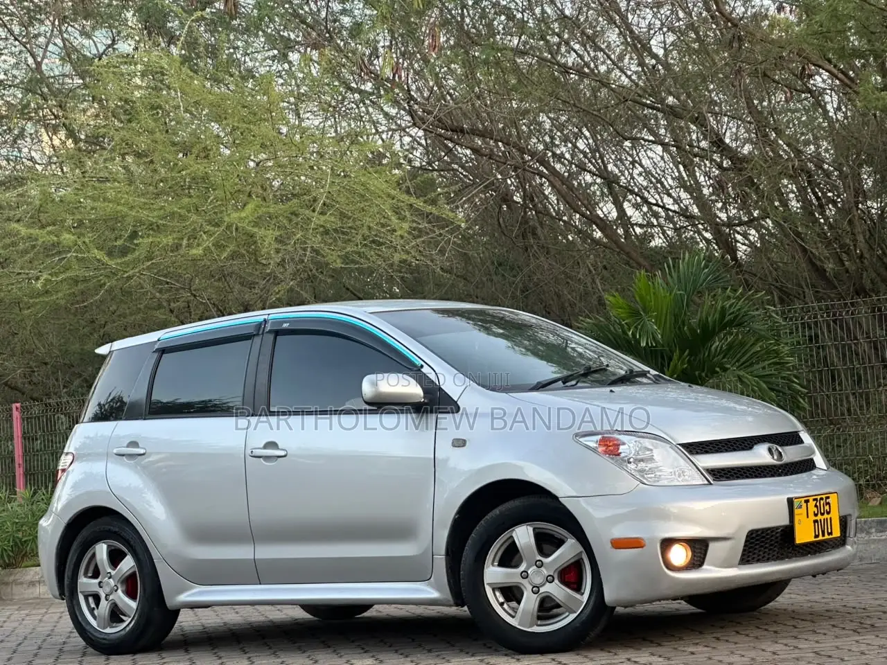Toyota IST 2006 Silver