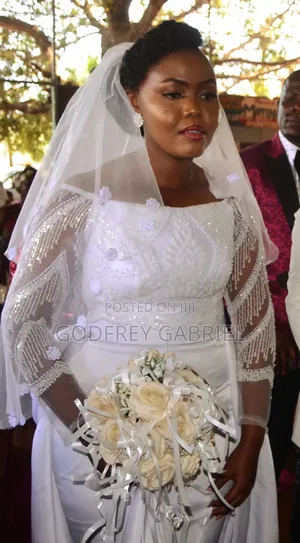 Vazi Zuri Kwaajili Ya Bibi Harusi