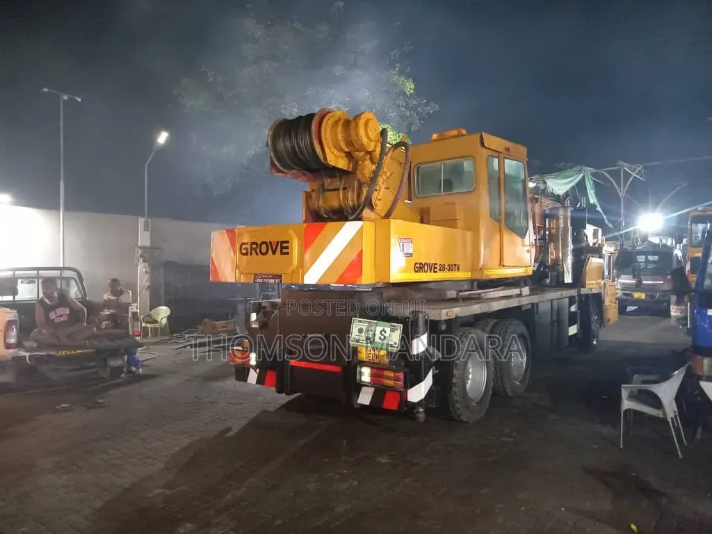 Grove Mobile Crane 25tons