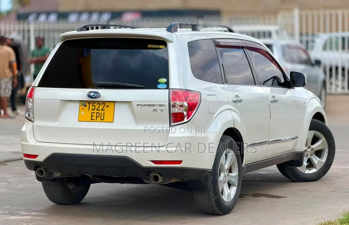 Subaru Forester 2010 White