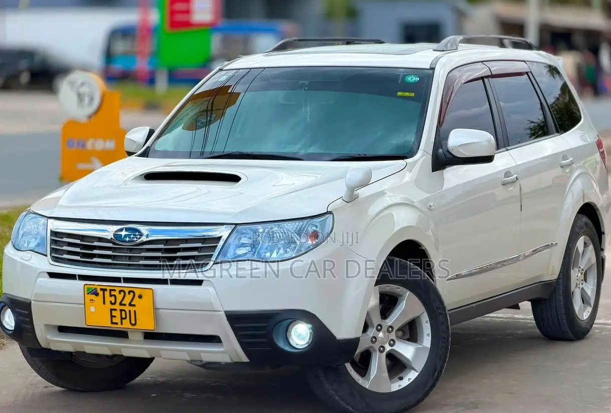Subaru Forester 2010 White