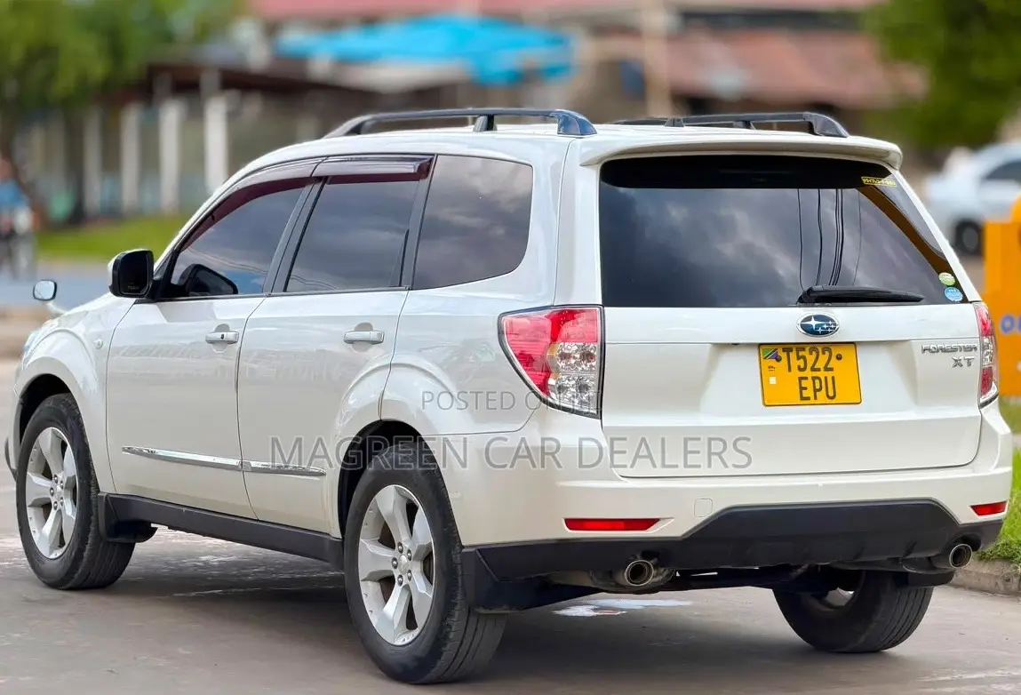 Subaru Forester 2010 White