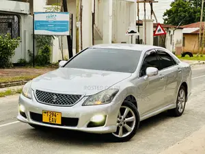 Toyota Crown 2011 Silver