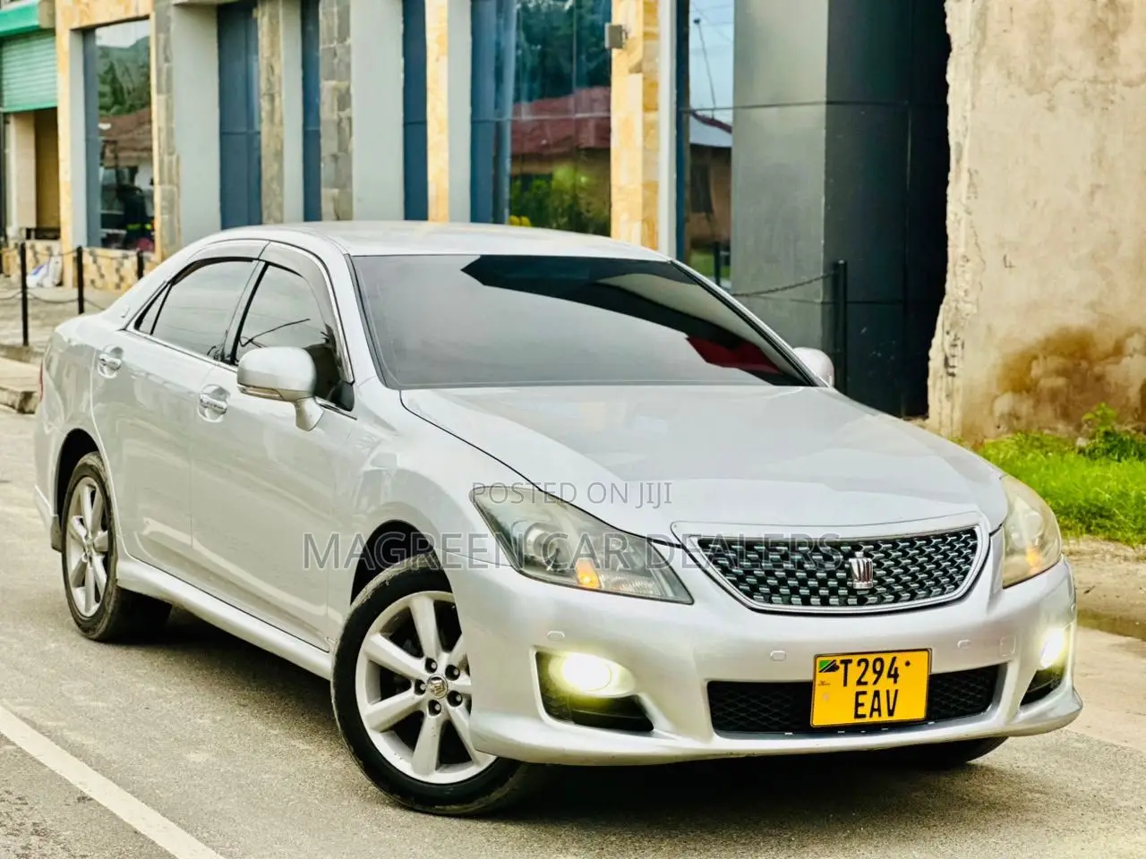 Toyota Crown 2011 Silver