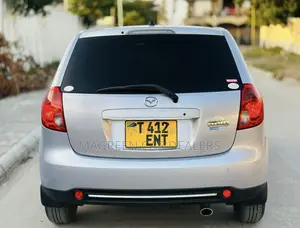 Mazda Verisa 2012 Silver