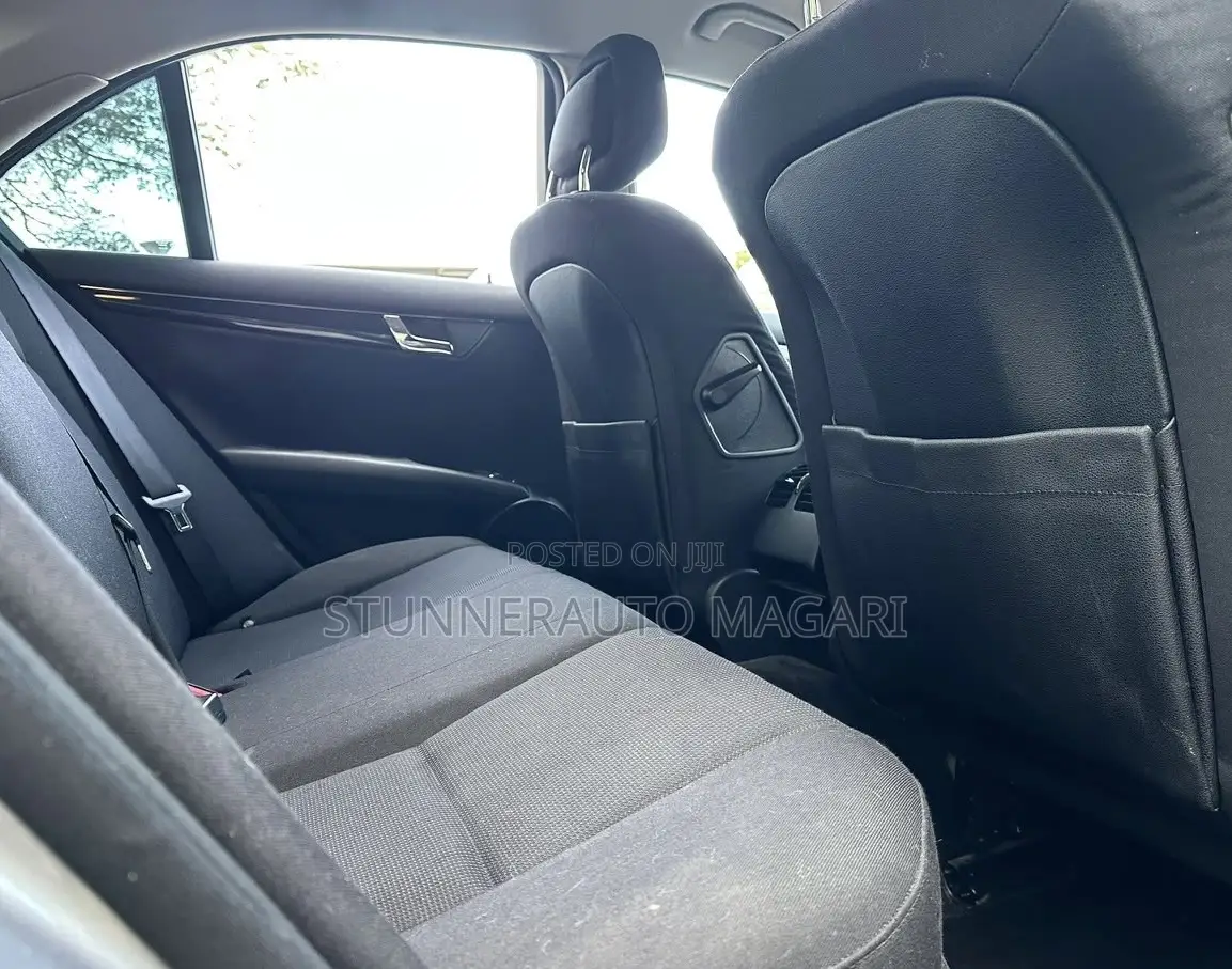 Mercedes-Benz C-Class 2009 Gray