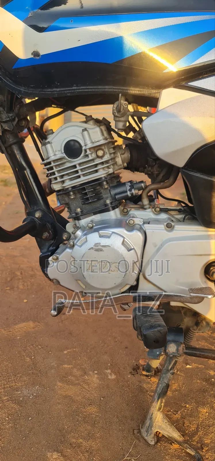 TVS HLX 125 2024 Black