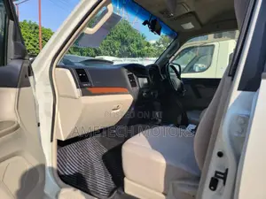 Mitsubishi Pajero 2006 White