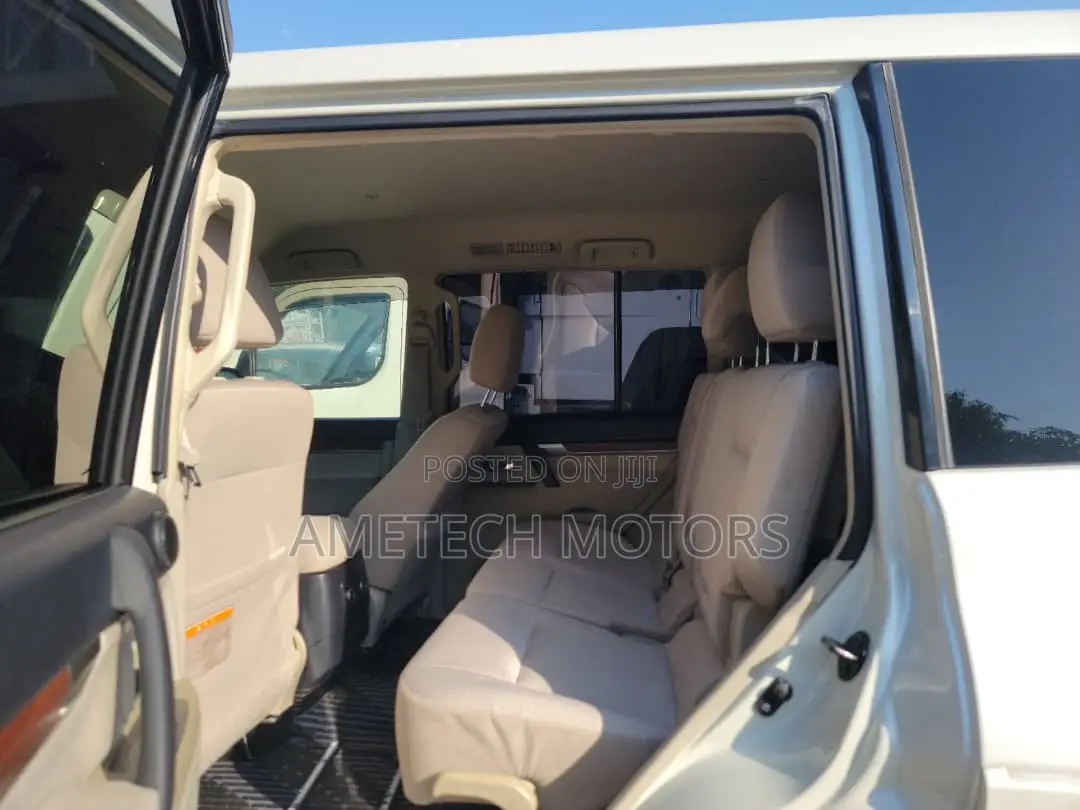 Mitsubishi Pajero 2006 White