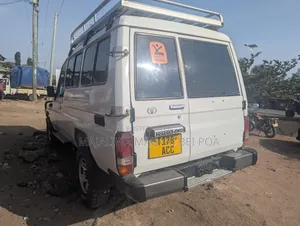 Toyota Land Cruiser Prado 2004 White