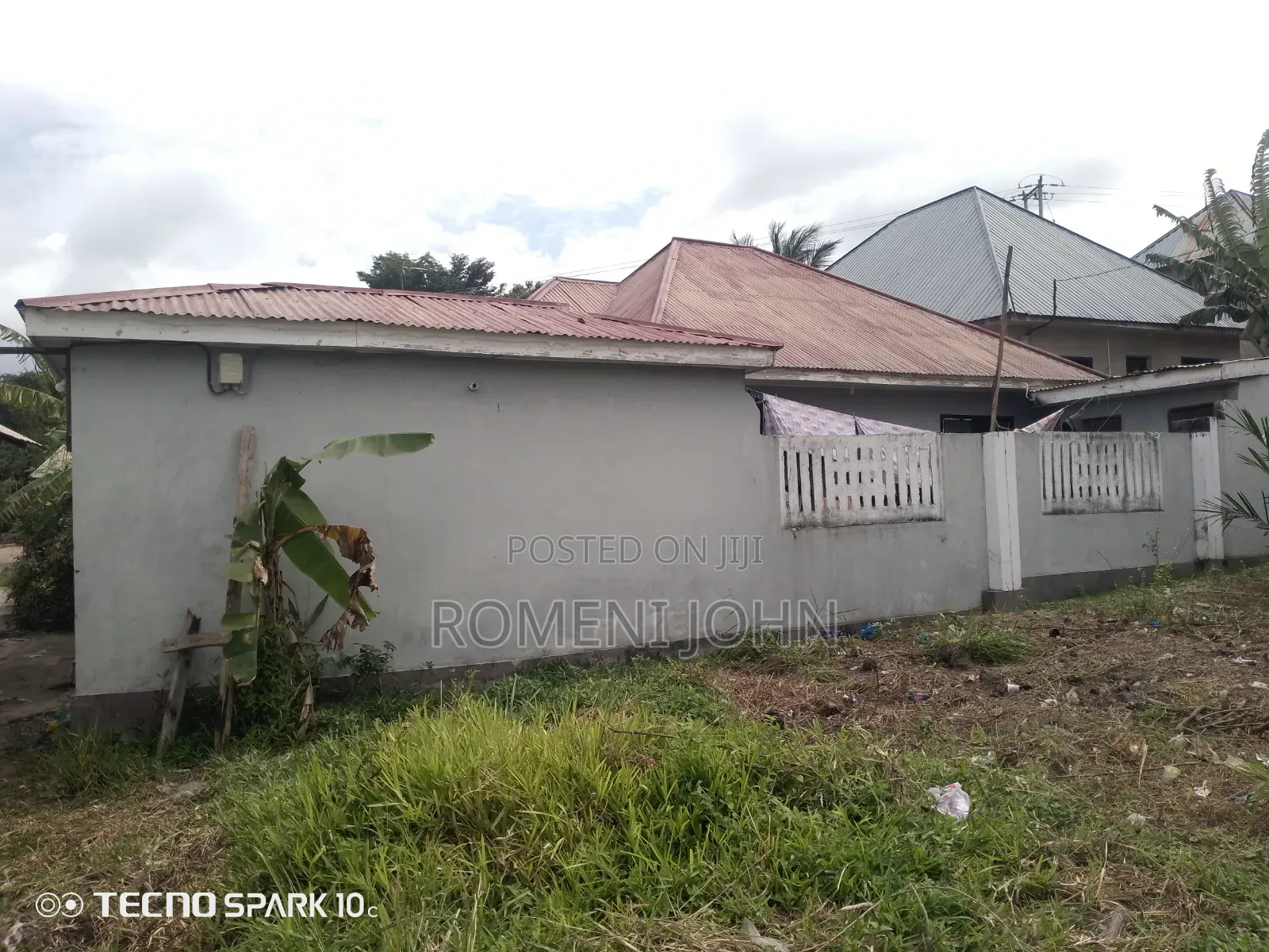 7bdrm Apartment in Tanzania Daresalaam., Ilala for sale