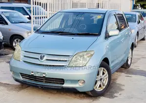 Toyota IST 2005 Blue