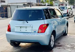 Toyota IST 2005 Blue