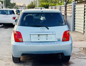 Toyota IST 2005 Blue