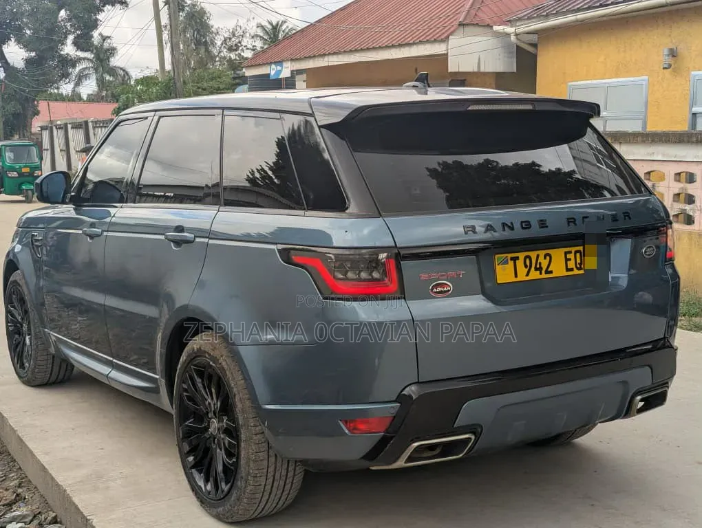 Land Rover Range Rover Sport 2018 Gray