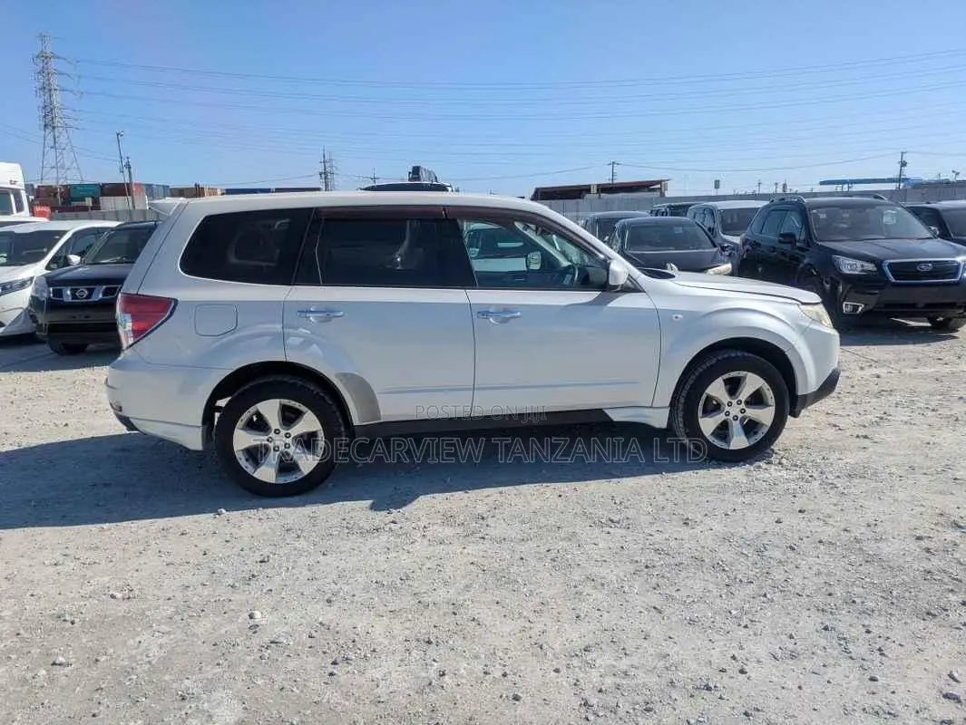 Subaru Forester 2.0D XS 2010 Pearl