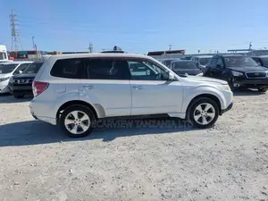 Subaru Forester 2.0D XS 2010 Pearl