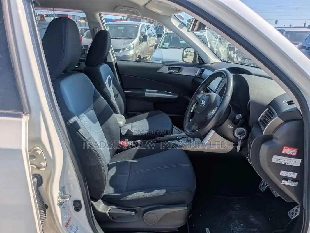 Subaru Forester 2.0D XS 2010 Pearl