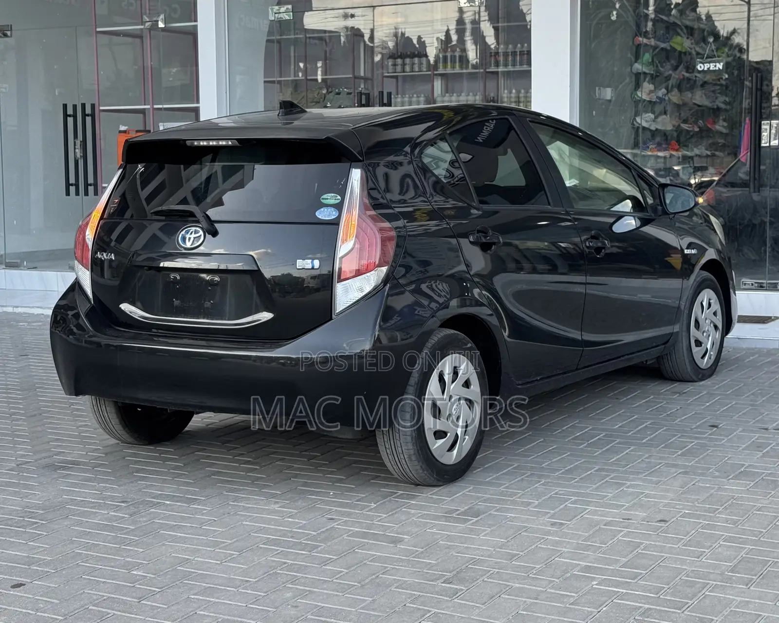 Toyota Aqua 2015 Black