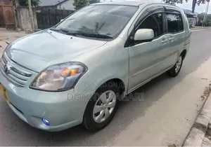 Toyota Raum 2006 Silver