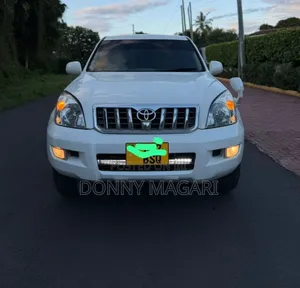 Toyota Land Cruiser Prado 2005 White