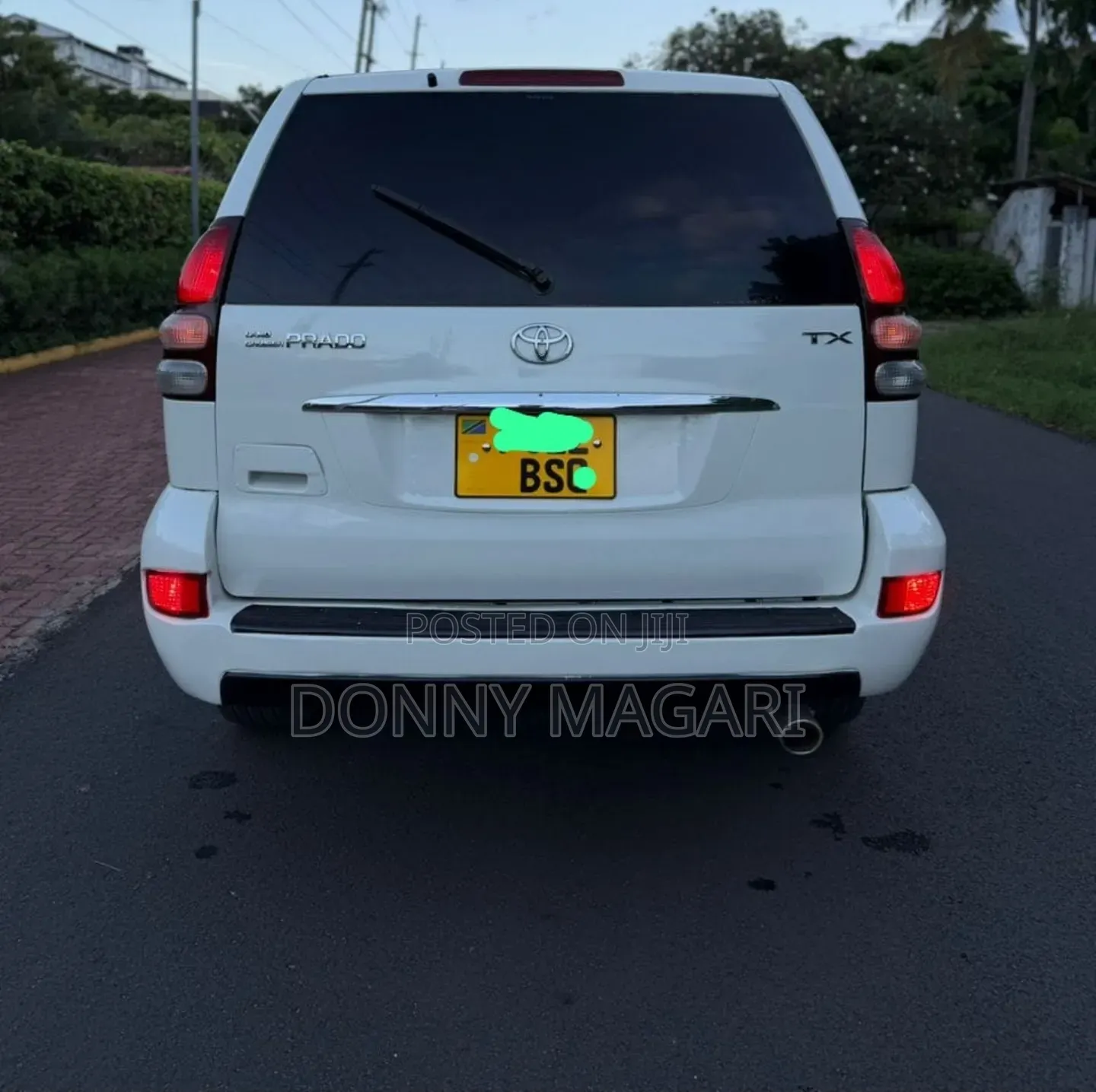 Toyota Land Cruiser Prado 2005 White
