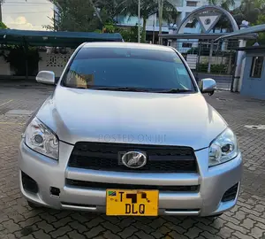 Toyota RAV4 2012 Silver