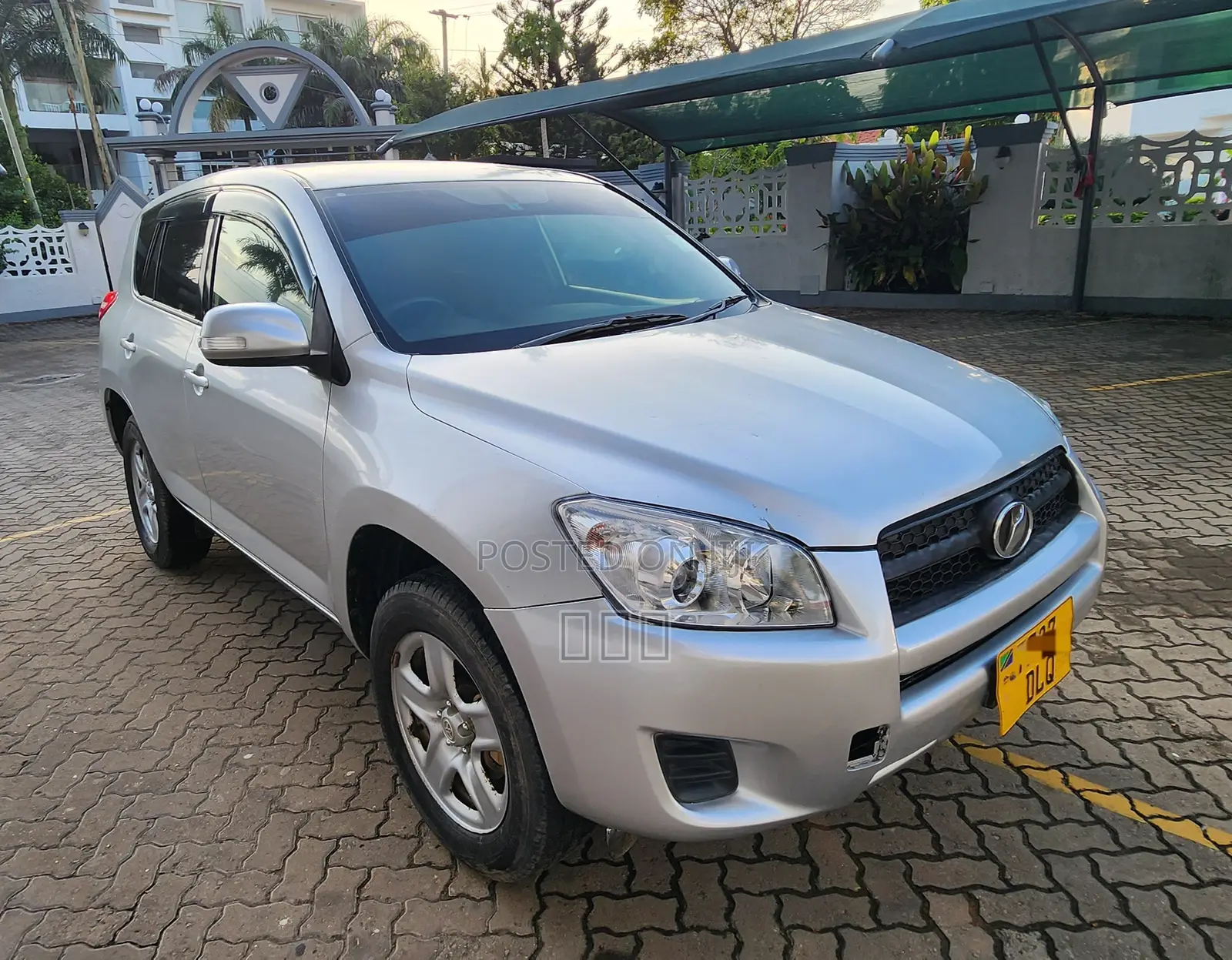 Toyota RAV4 2012 Silver