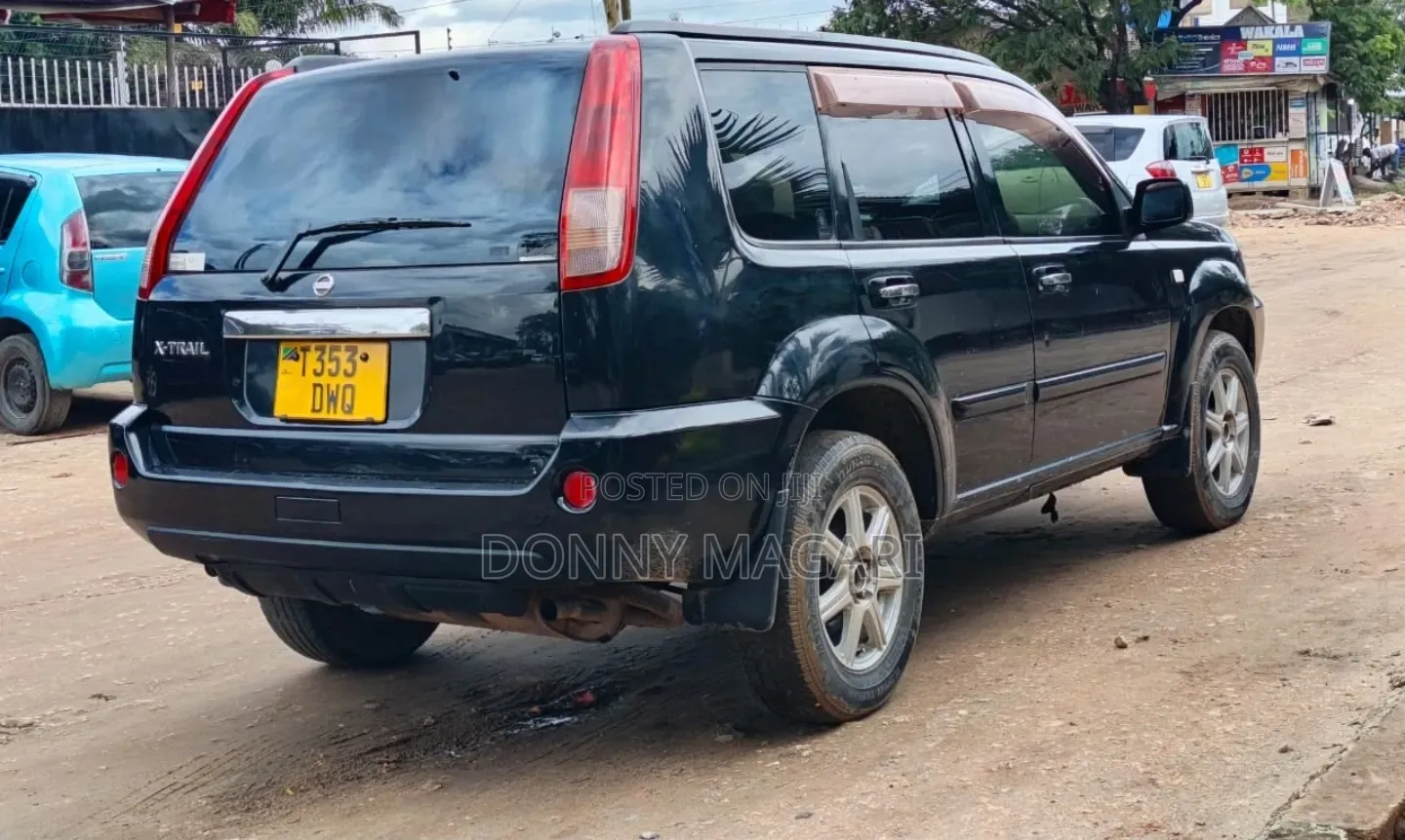 Nissan X-Trail 2004 Black