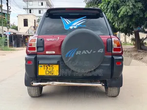 Toyota RAV4 1999 Red