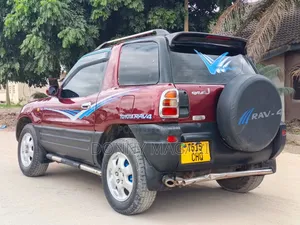 Toyota RAV4 1999 Red