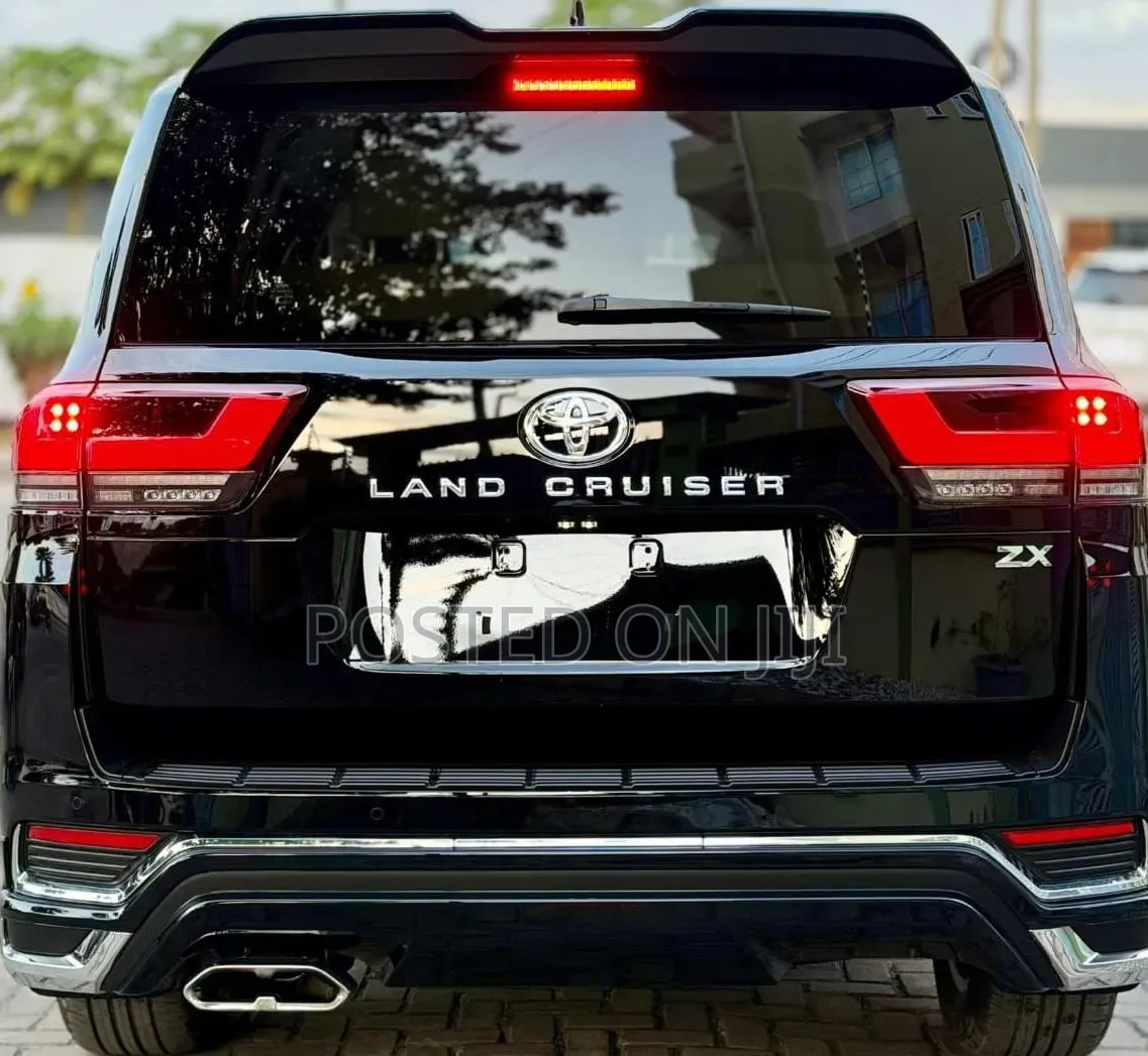 New Toyota Land Cruiser 2025 Black