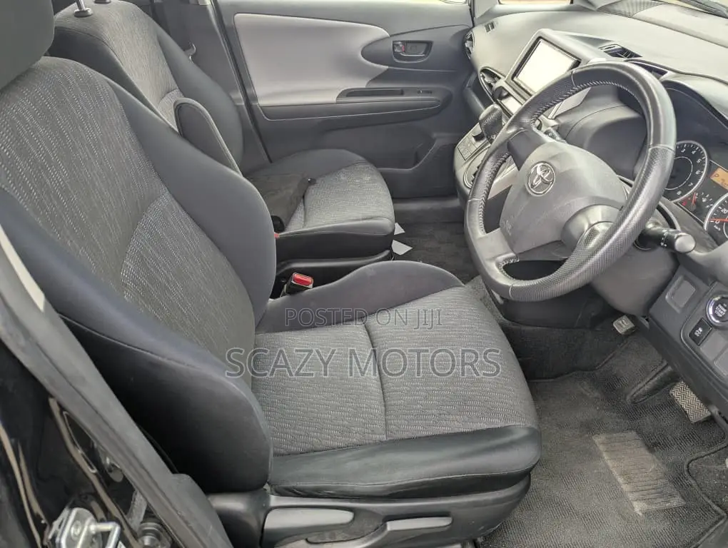 Toyota Wish 2011 Black