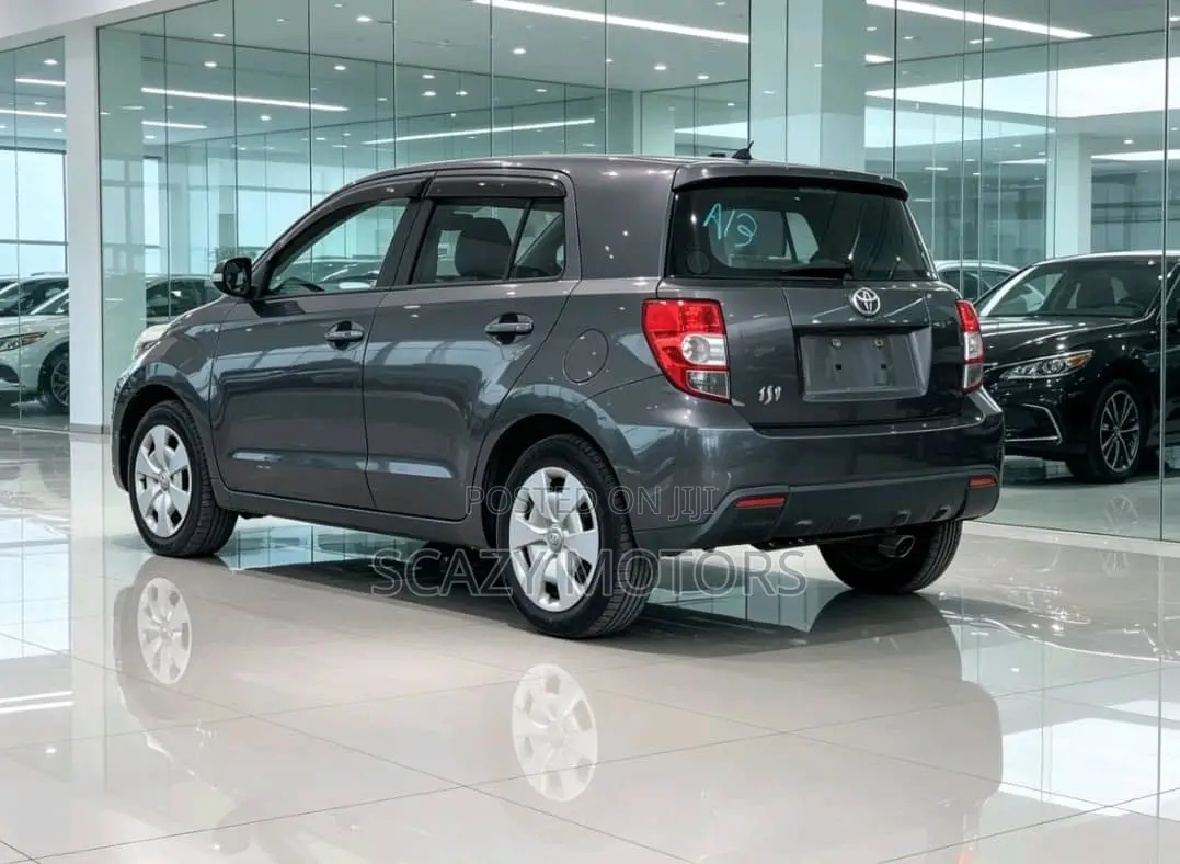 Toyota IST 2009 Gray