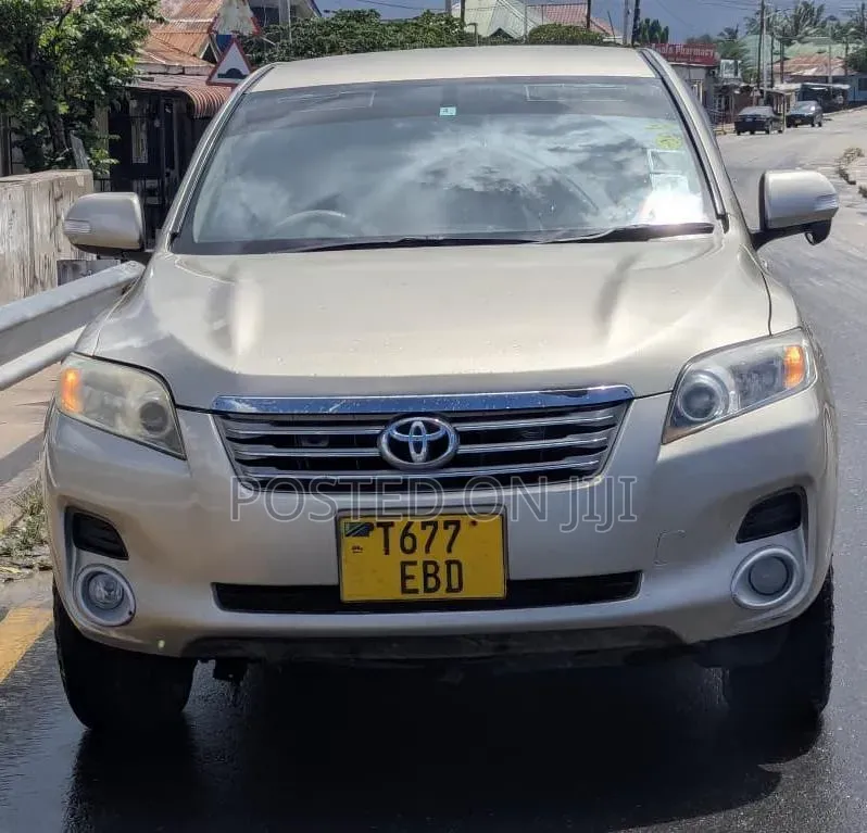 Toyota Vanguard 2008 Gold