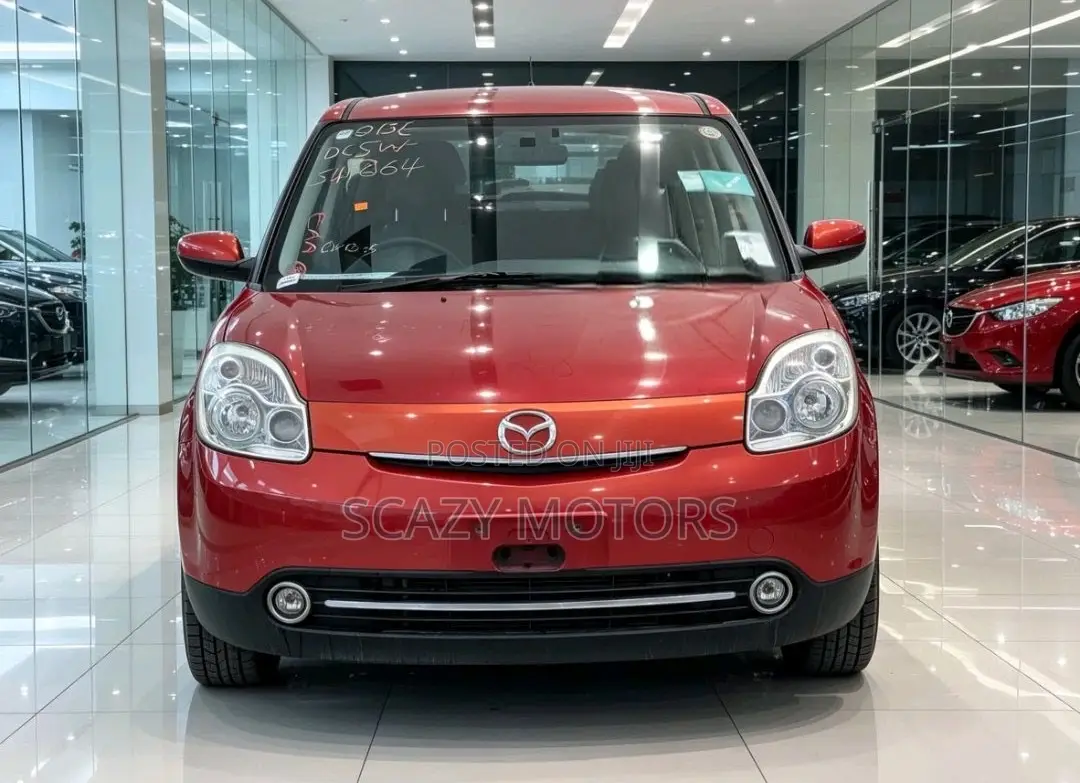 Mazda Verisa 2010 Red