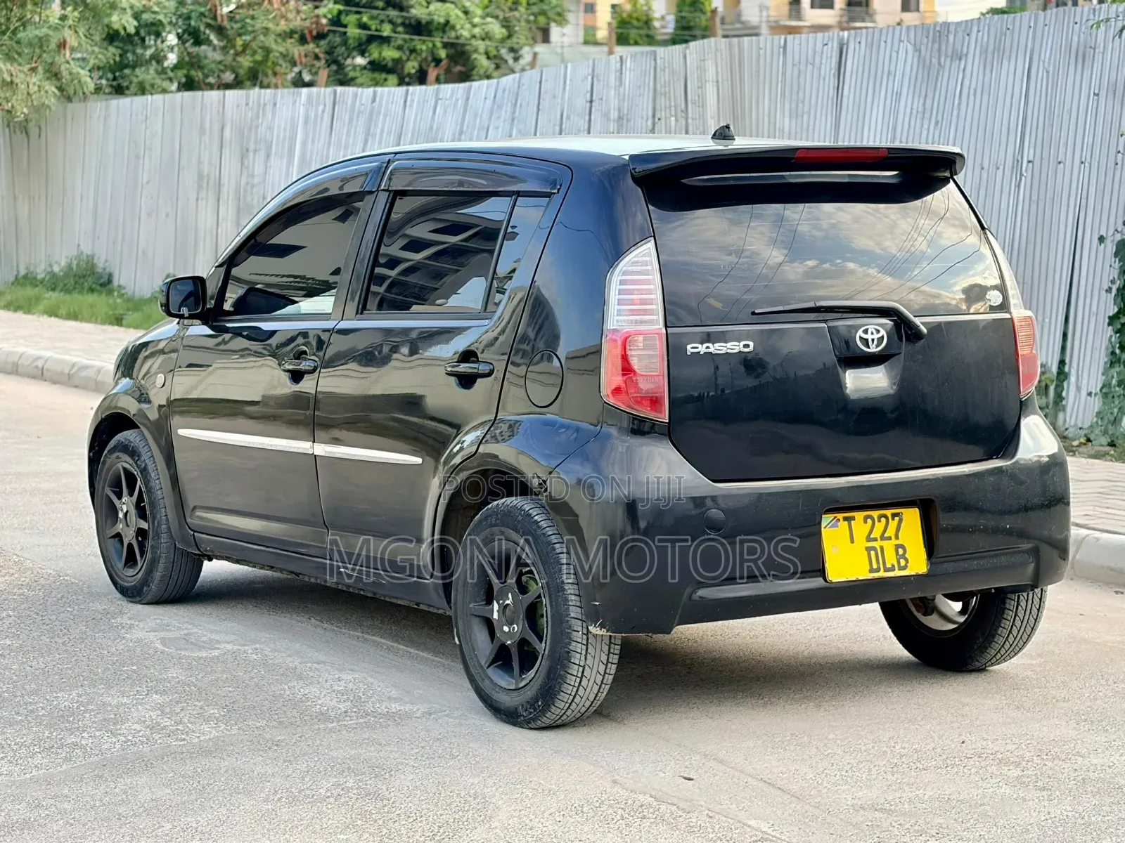 Toyota Passo 2005 Black