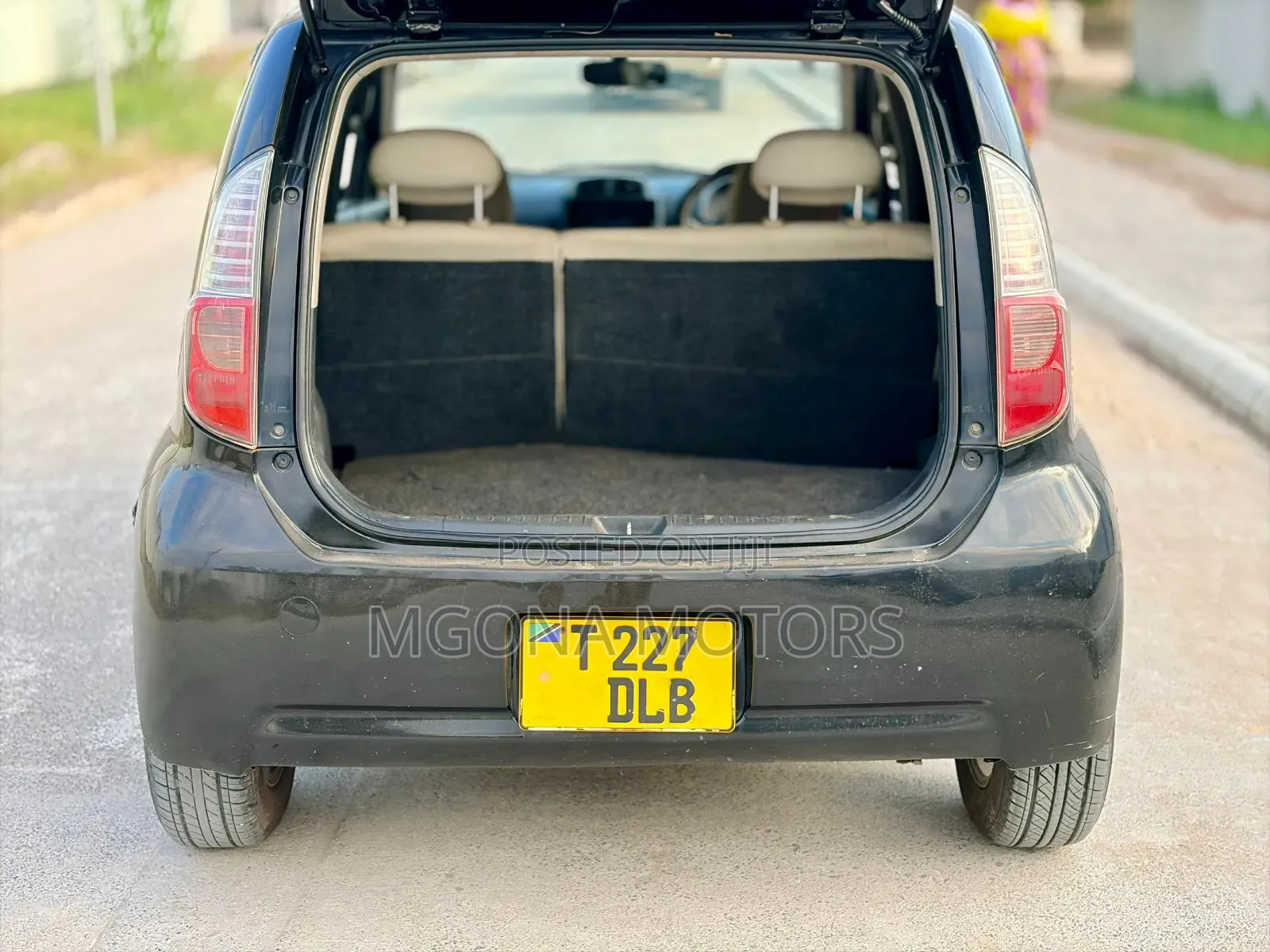 Toyota Passo 2005 Black
