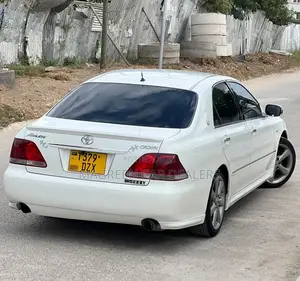 Toyota Crown 2006 White