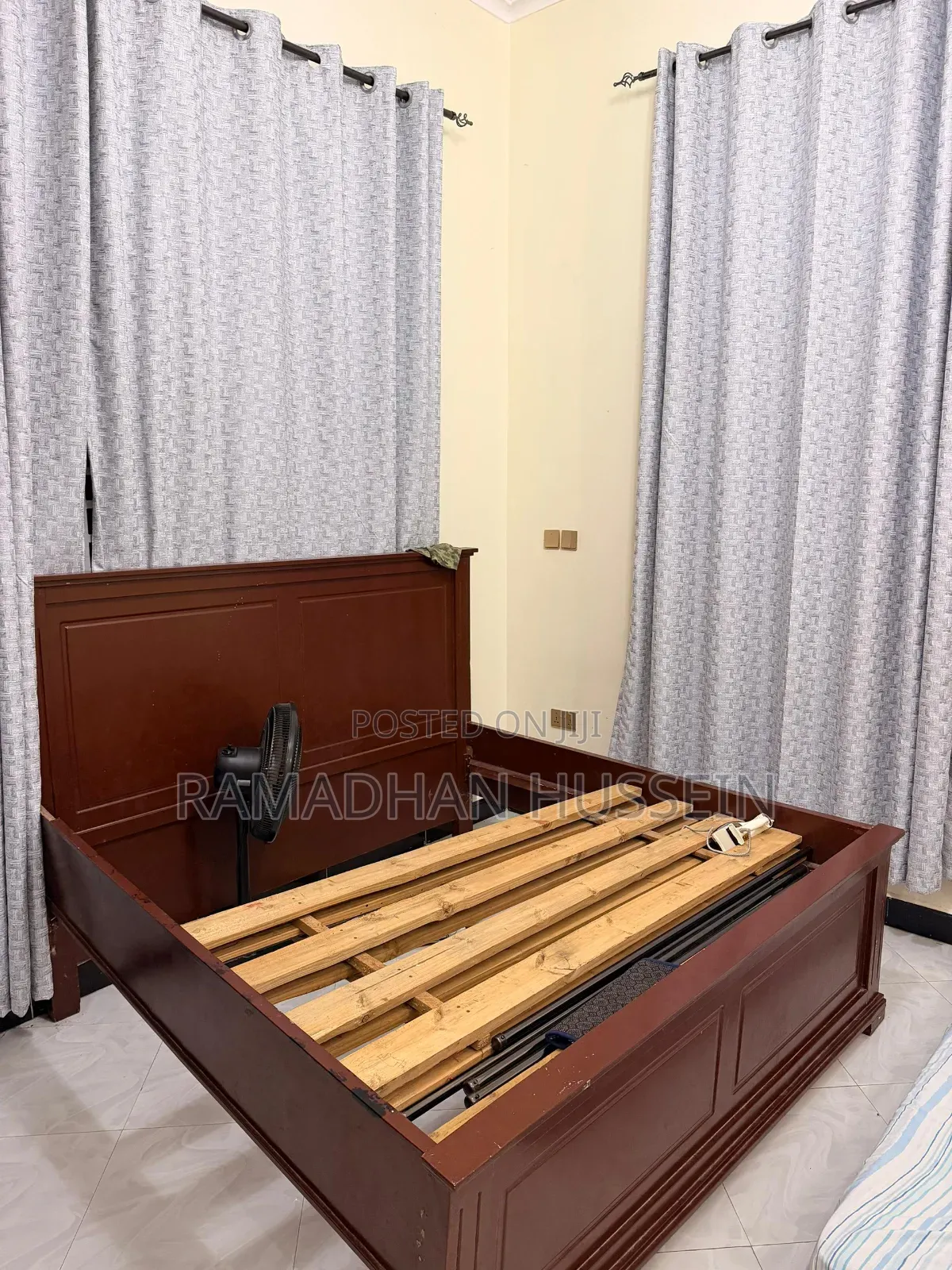 Modern Wooden Bed Design 5×6